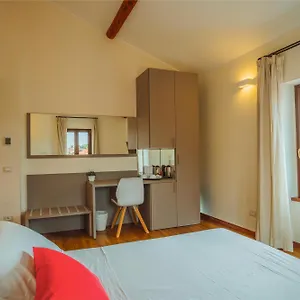 Garda Relais קסטלנואובו דל גארדה